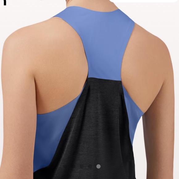 On Running Tank-T in Marina, Size XS - Picture 4 of 6